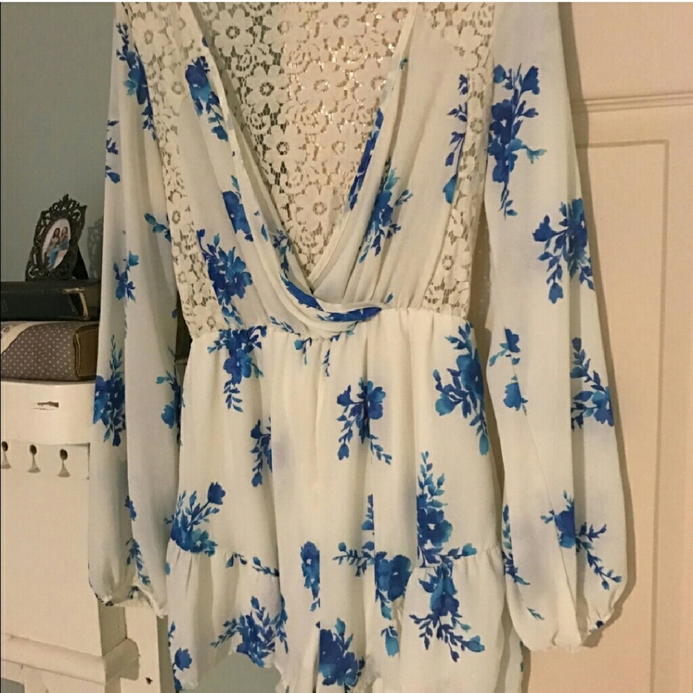 Pretty Romper - Picture 2 of 3